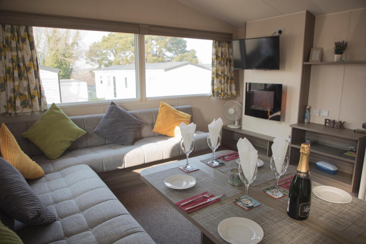 41 Orchard Bank, 3 Bed, Rockley Park *