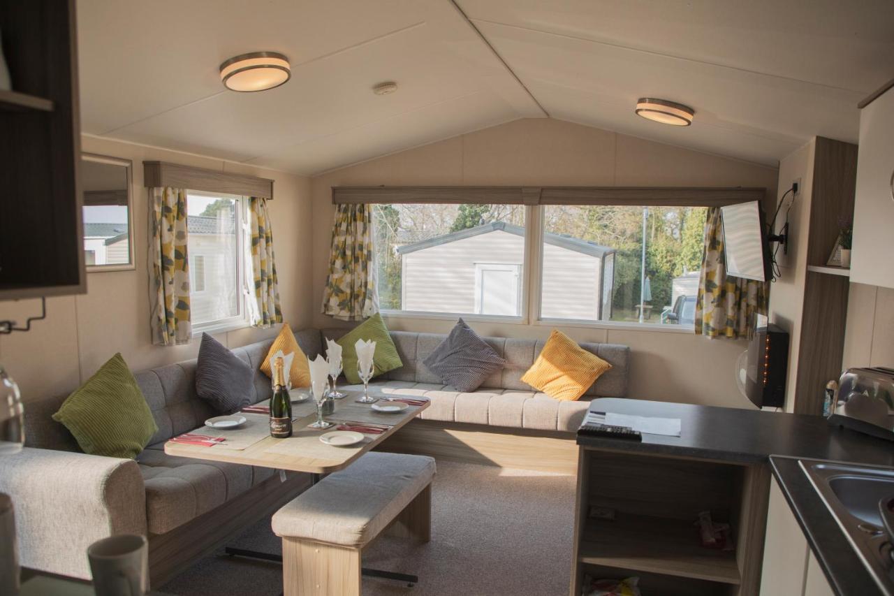 41 Orchard Bank, 3 Bed, Rockley Park *