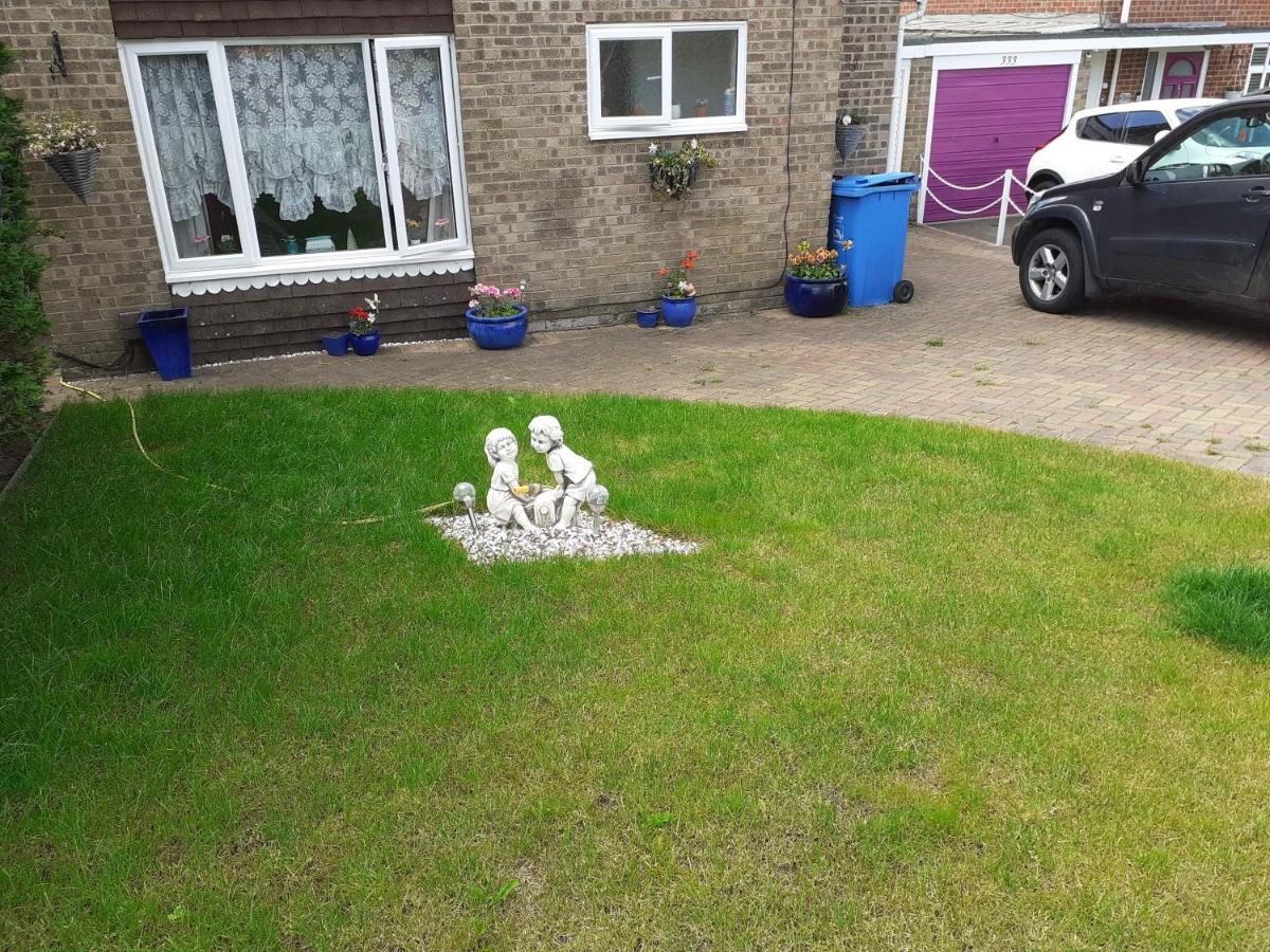 Double Bedroom Sleeps 1 Or 2 With Back Garden View