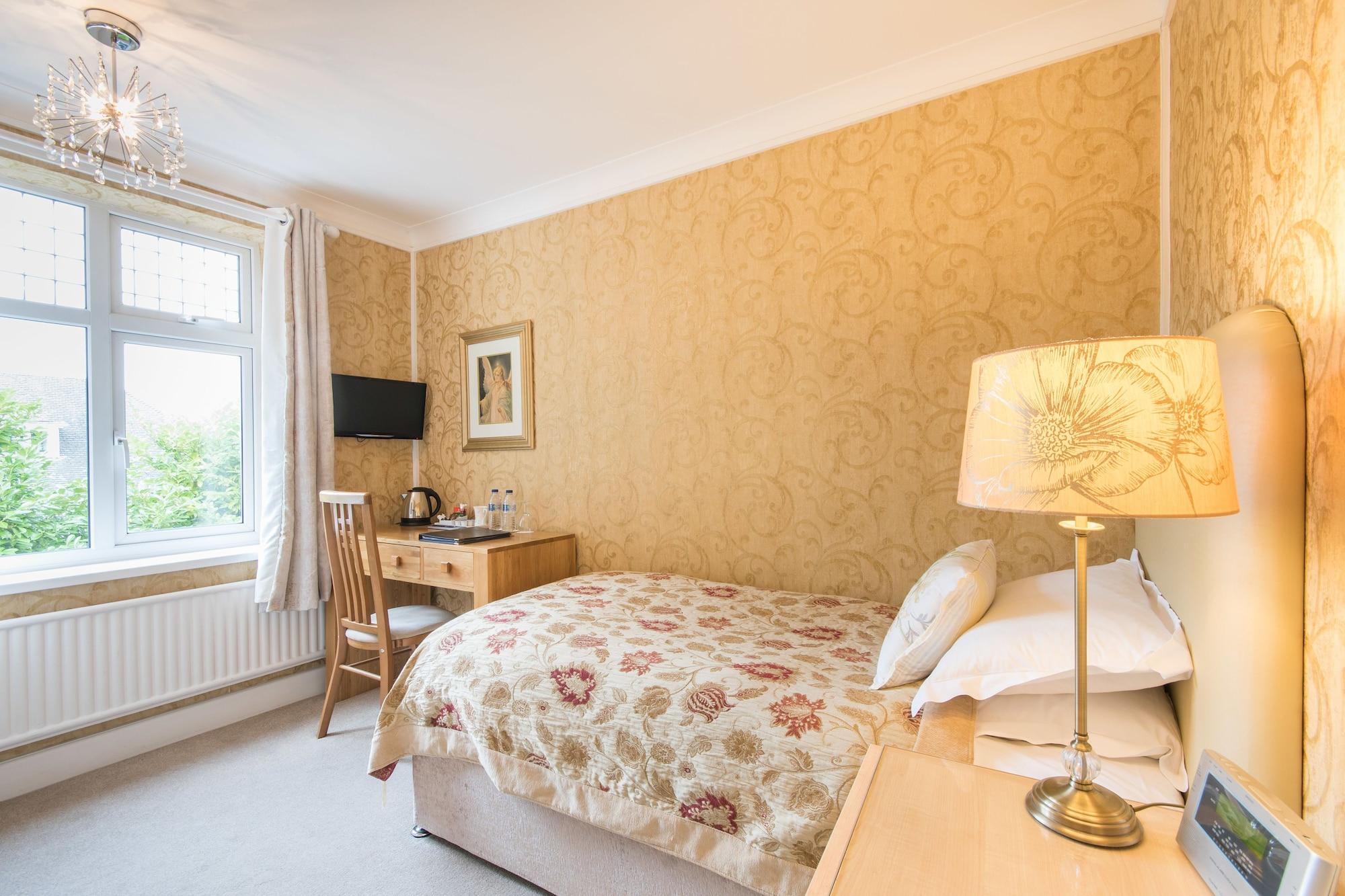 Grovefield Manor 4* Poole