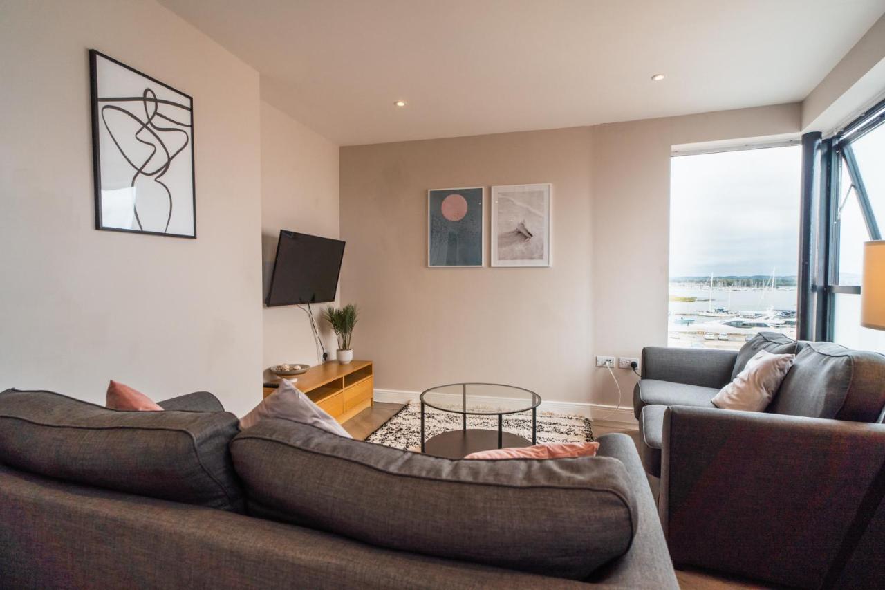 No. Nine Harbour Views