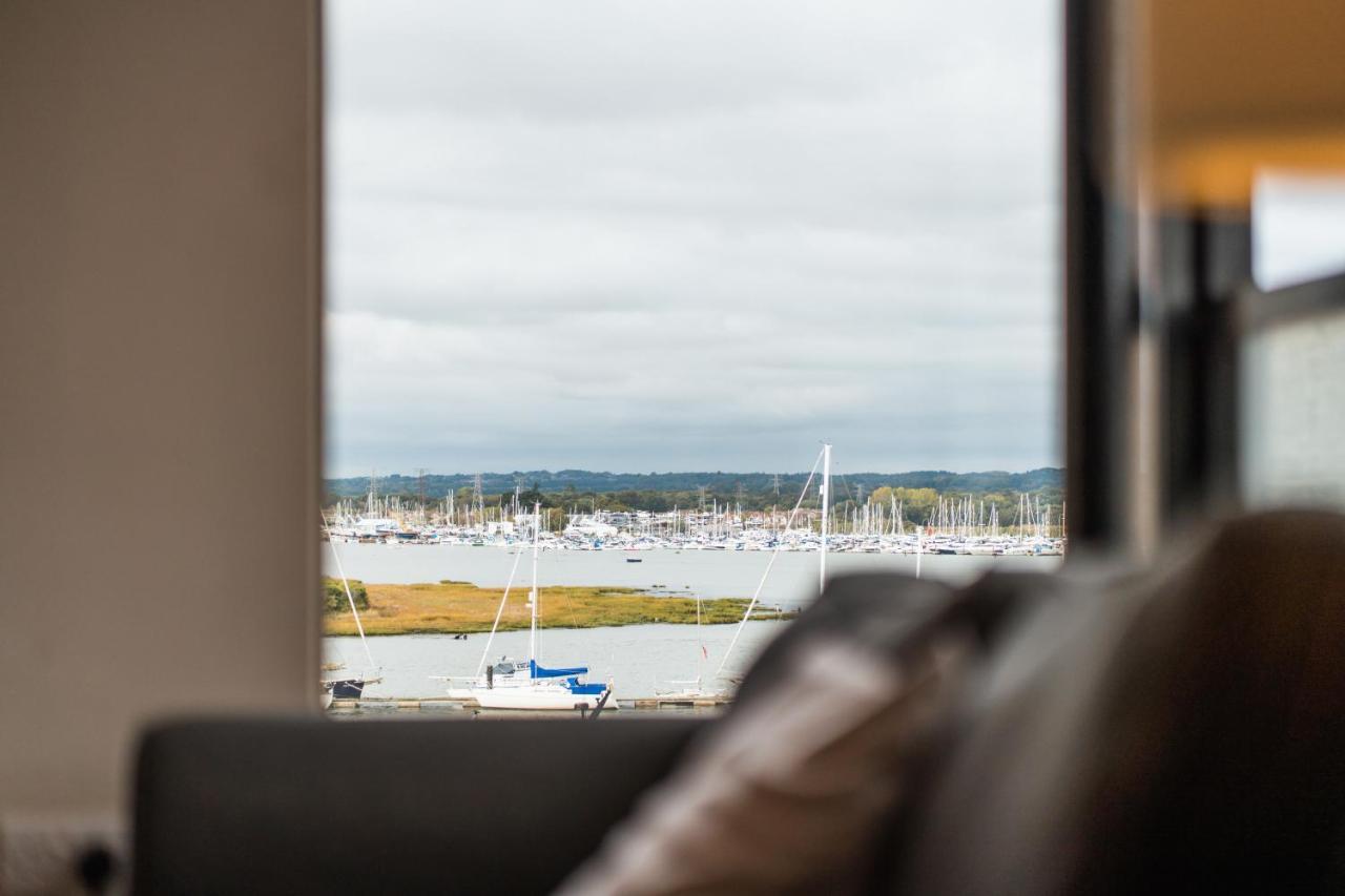 No. Nine Harbour Views *
