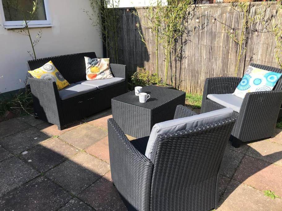 3 Double Bed House 10 Mins From Sandbanks * Poole