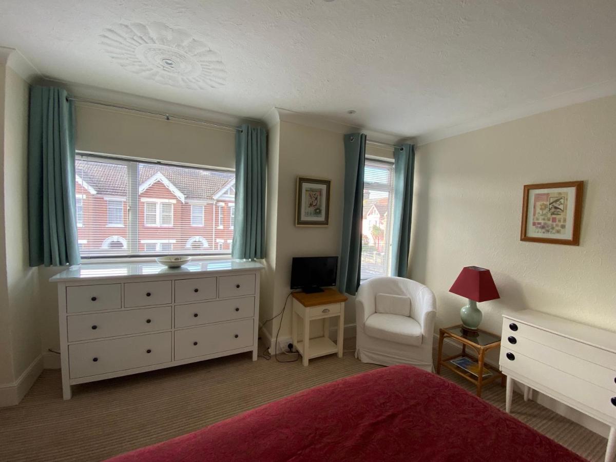 Holiday home 3 Double Bed House 10 Mins From Sandbanks