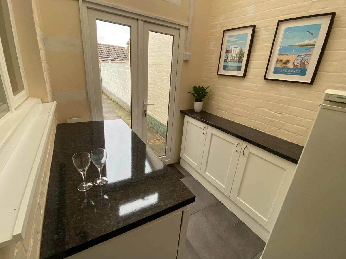 3 Double Bed House 10 Mins From Sandbanks