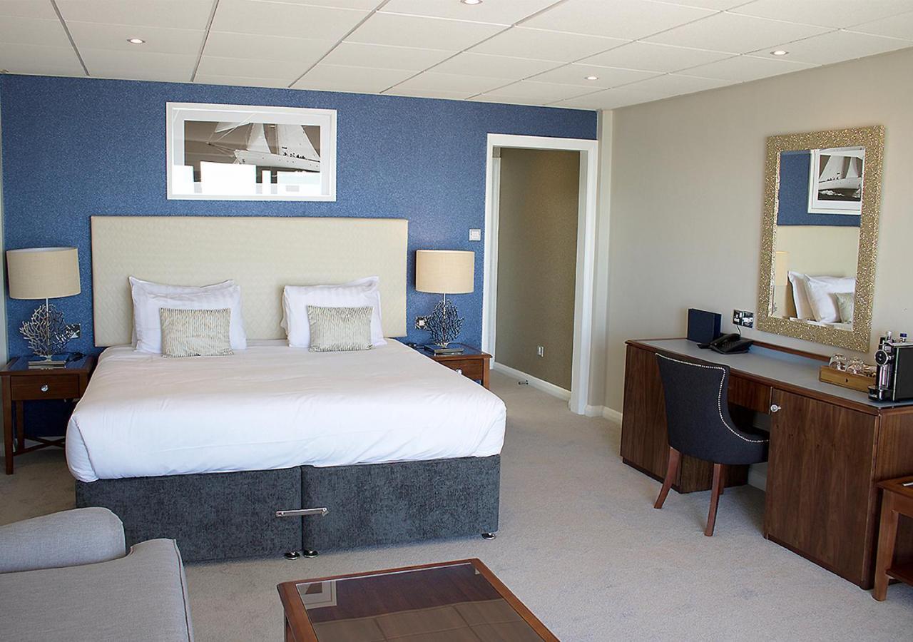 Sandbanks 4* Poole