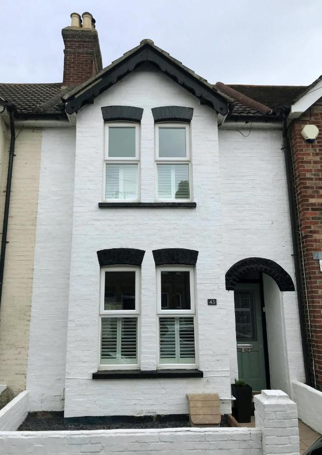 Emerson House. Close To Harbour & Town Centre Holiday home