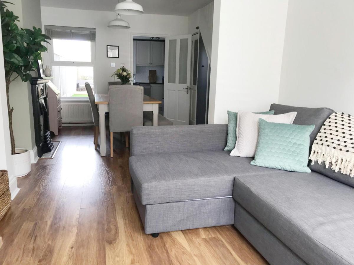 Emerson House. Close To Harbour & Town Centre Holiday home Poole