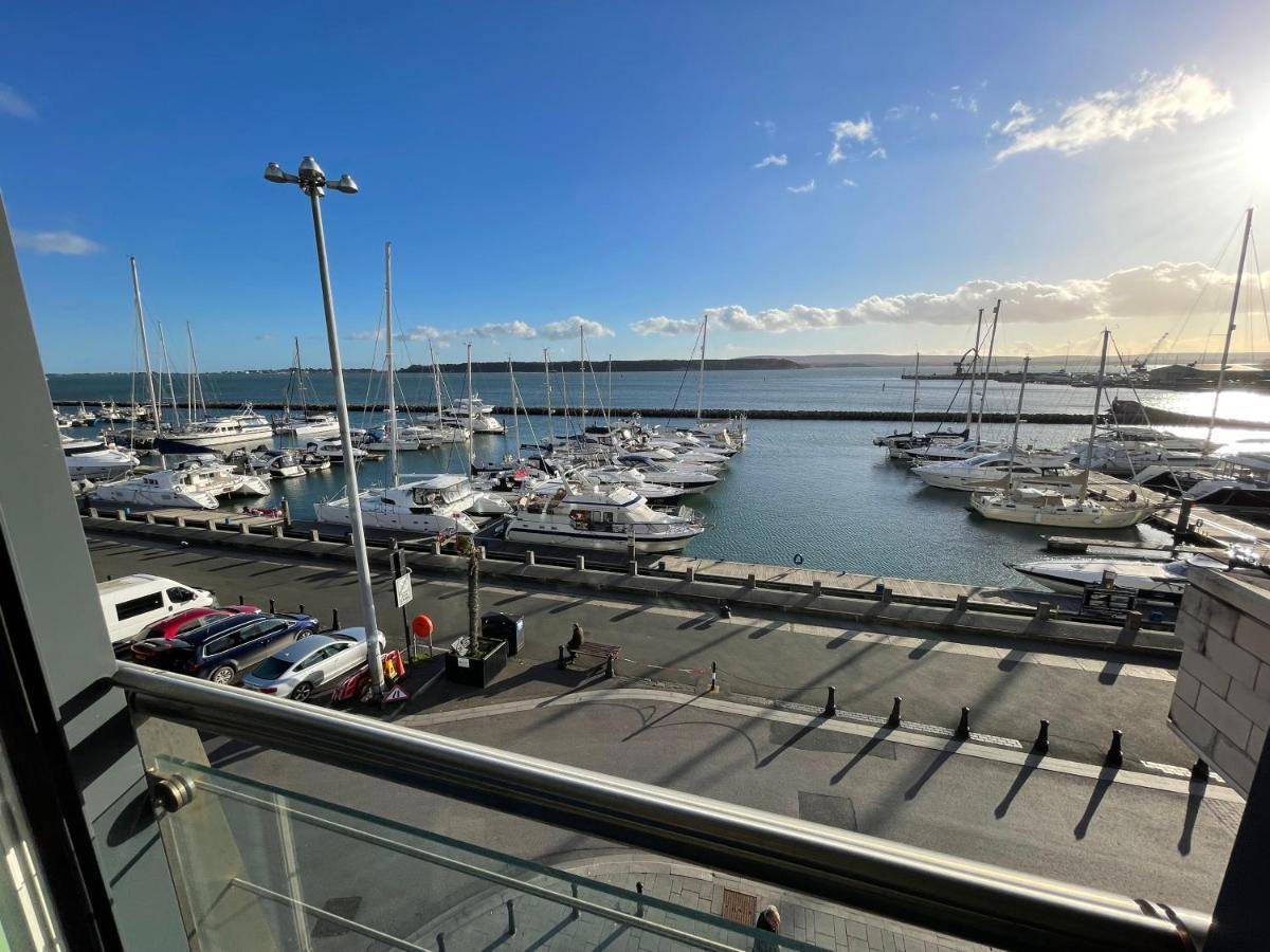 Quay & Sea View Spacious Modern Secure Parking *