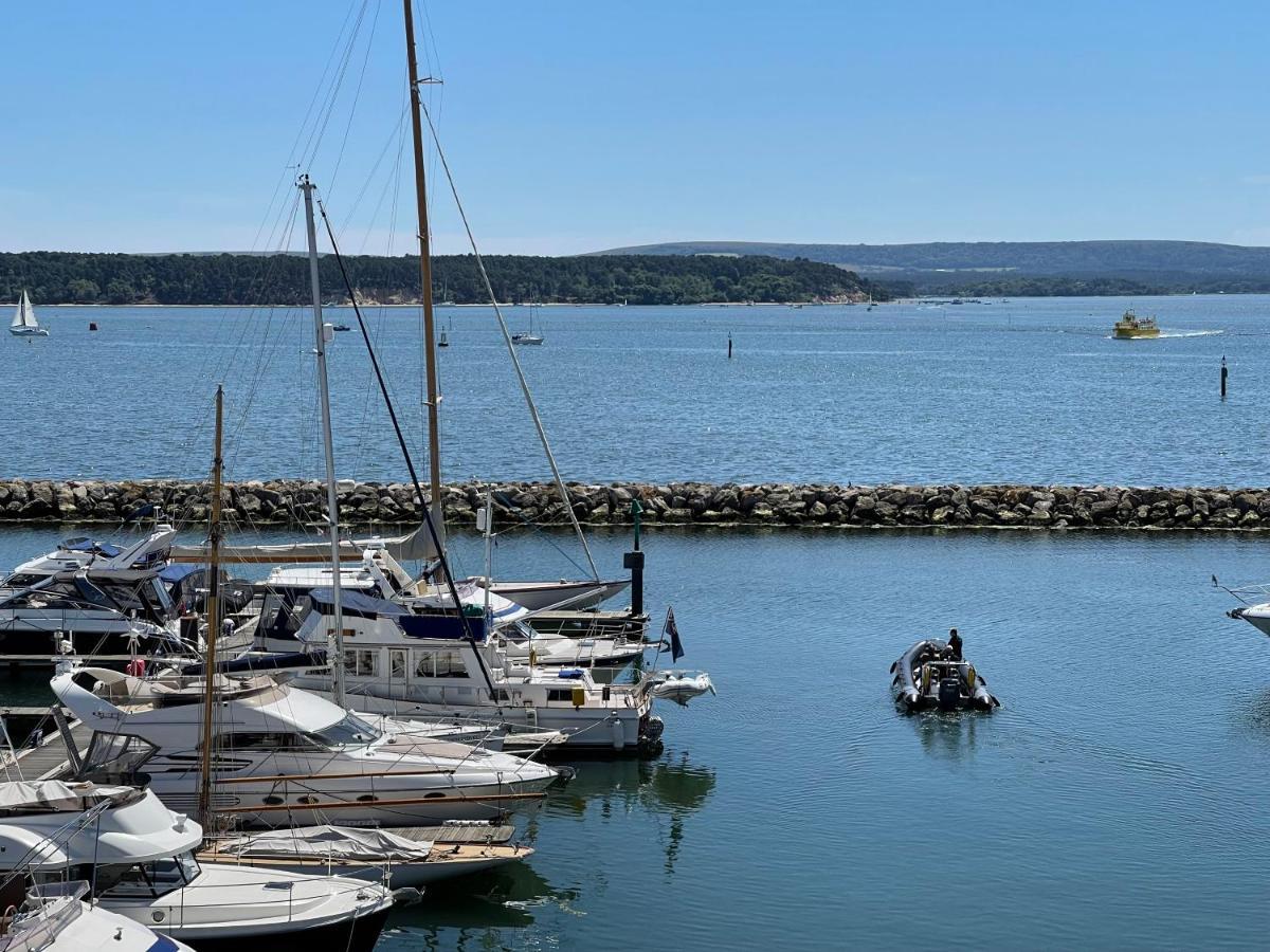 Quay & Sea View Spacious Modern Secure Parking * Poole