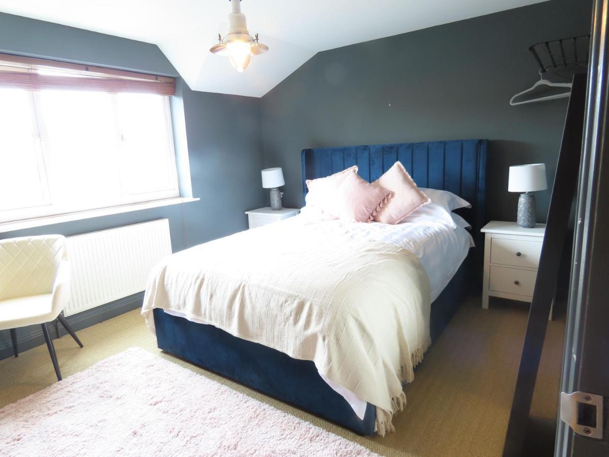 Holiday home Entire Seaside Luxury With On Site Parking!