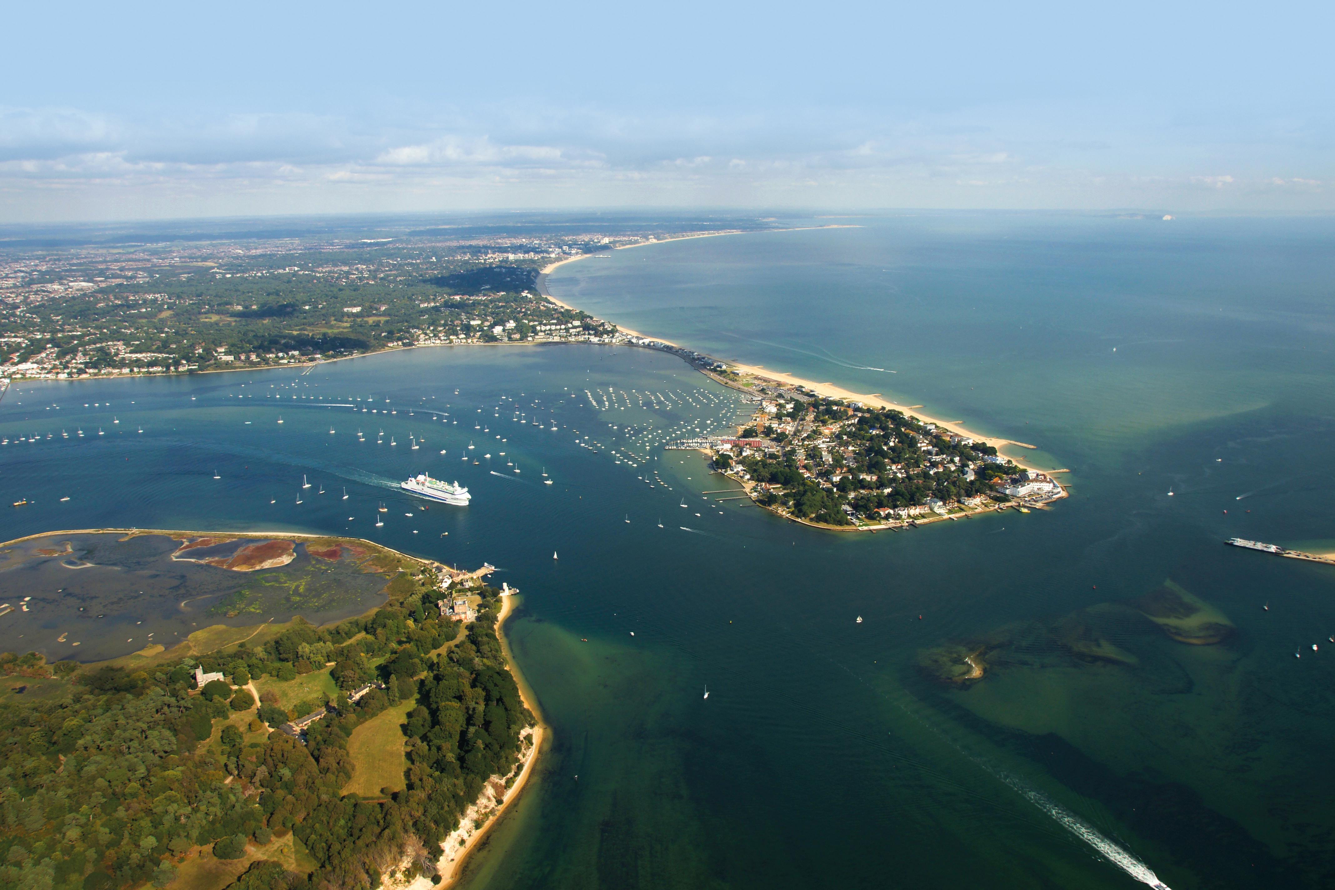 Sandbanks 4*