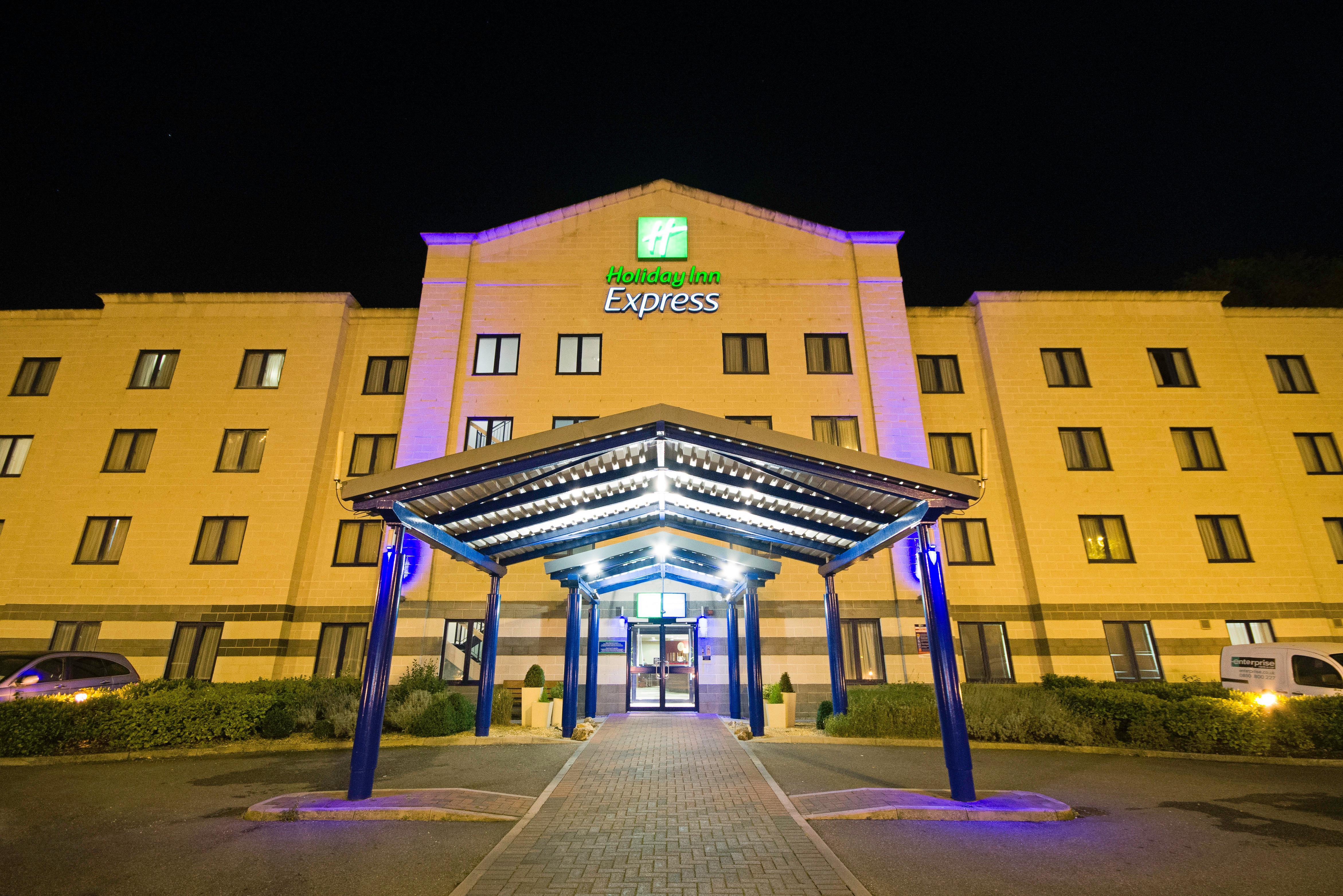 Hotel Express By Ihg Poole