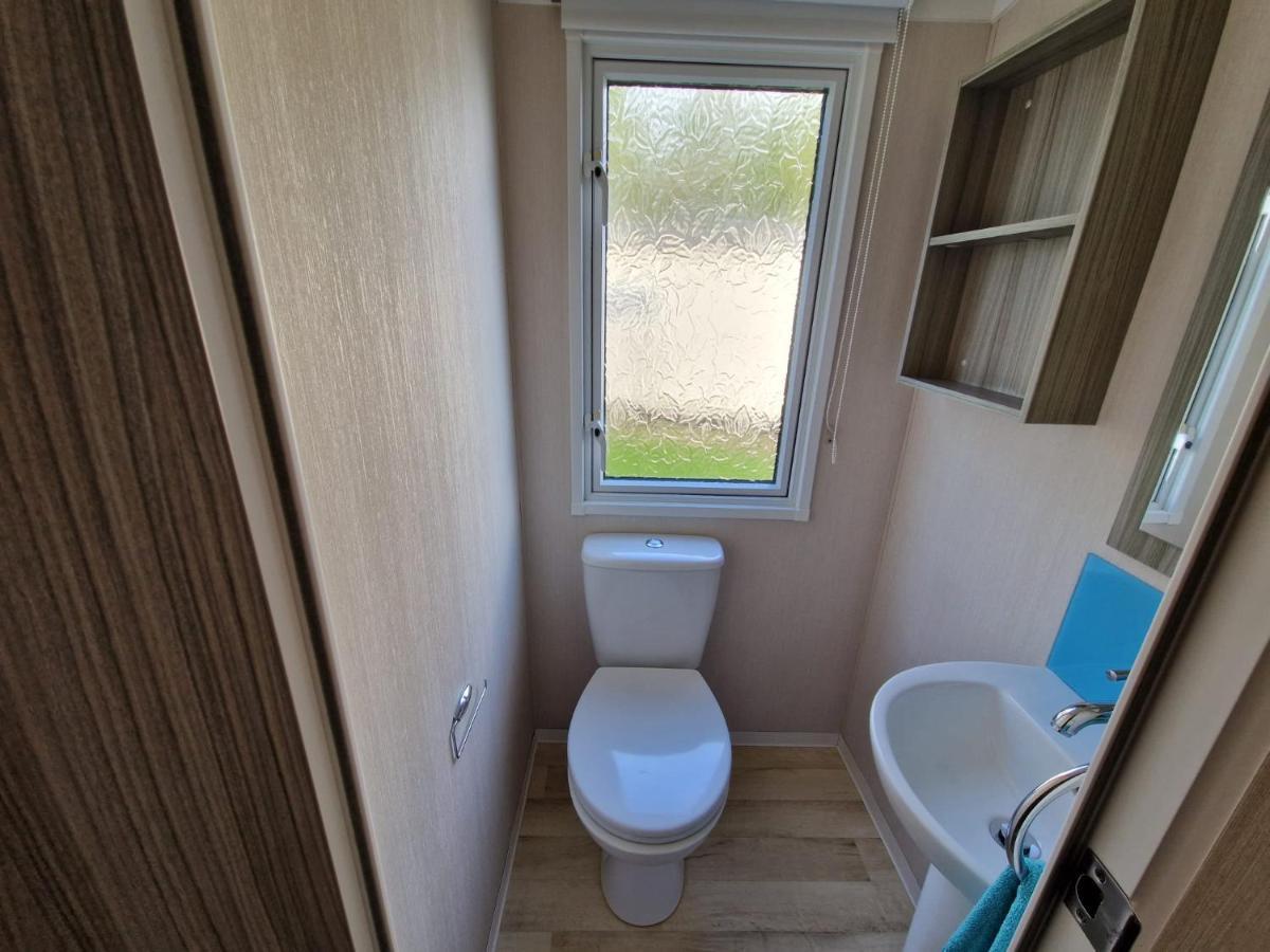 Seaside 8-person Caravan At Rockley Park Chalet *