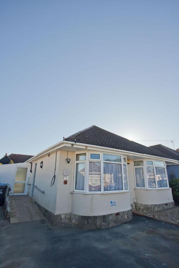 Holiday home Hilda's Retreat Accessible Wheel Chair Friendly With Hoist Poole