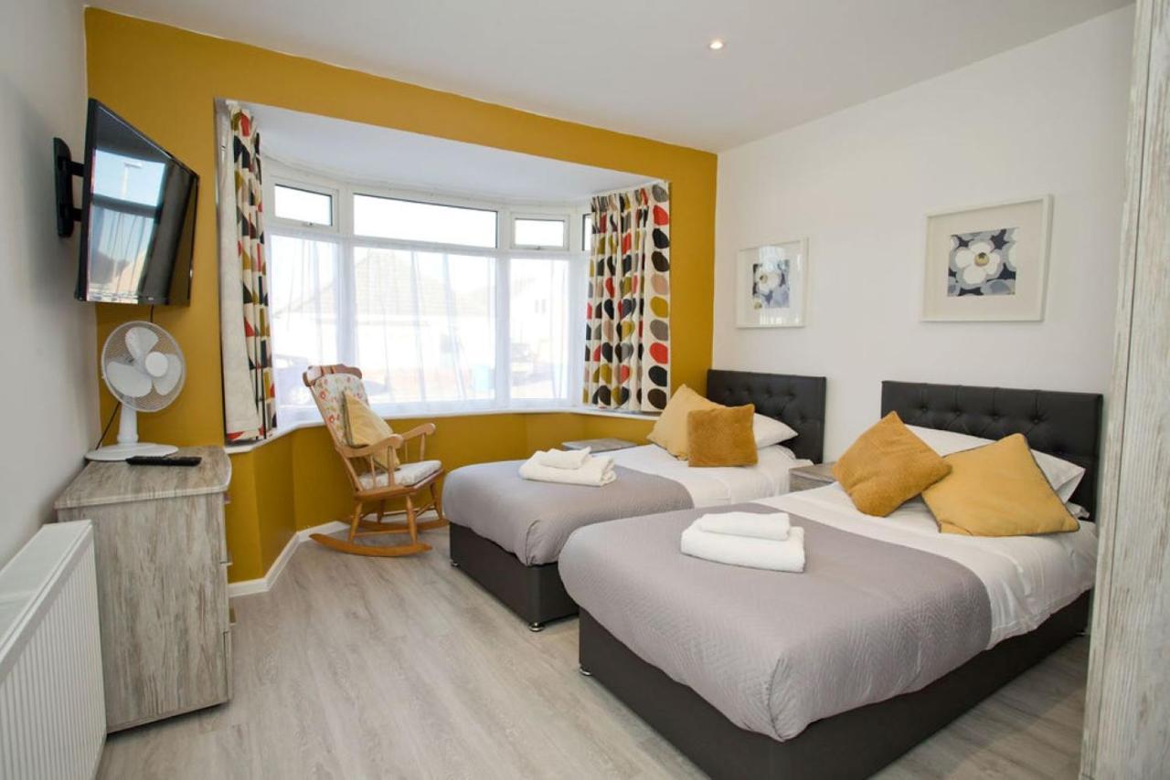 Hilda's Retreat Accessible Wheel Chair Friendly With Hoist Holiday home Poole