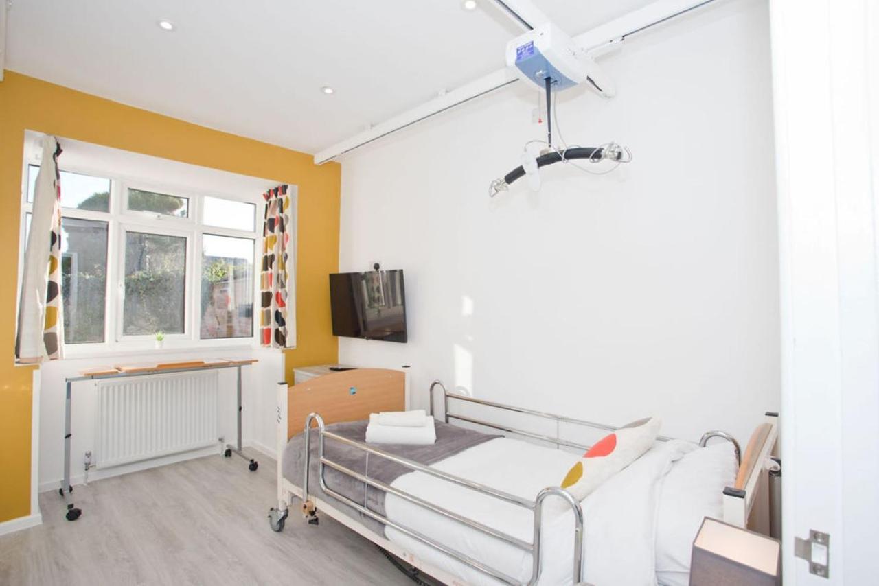 Hilda's Retreat Accessible Wheel Chair Friendly With Hoist *