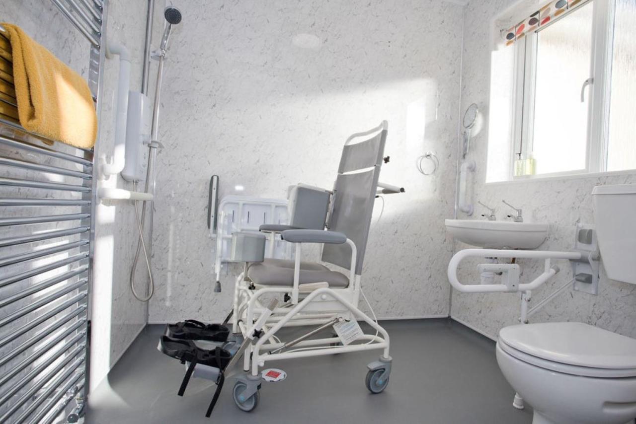 Hilda's Retreat Accessible Wheel Chair Friendly With Hoist