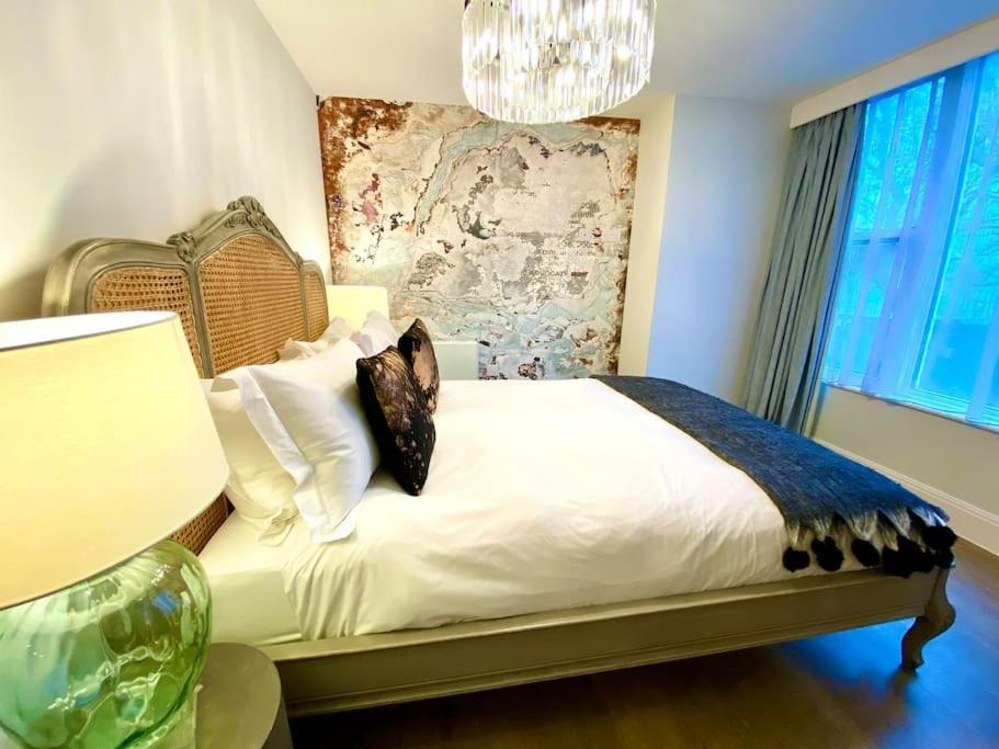 Quay Getaway: Elegant With Free Parking & Smart Tv * Poole