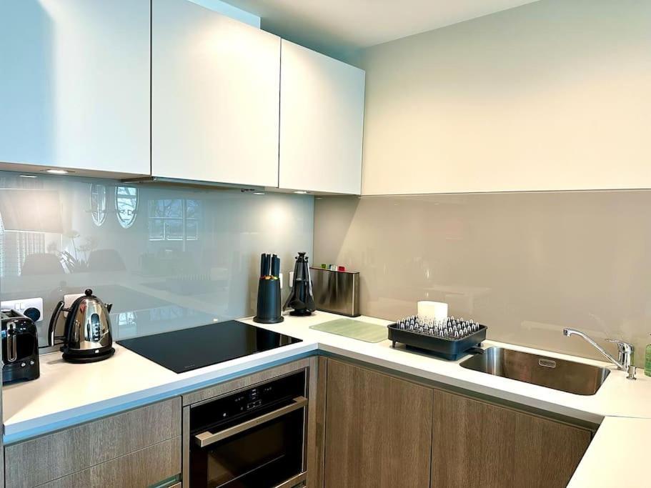 Apartamento Quayside Haven: Stylish 2-bedroom Near Quay Poole