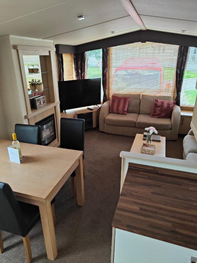 Sleeps Six Holiday park Saint Leonards