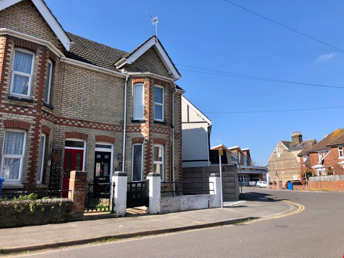 House With Parking, Short Stroll To Quay, Shops And Restaurants Poole