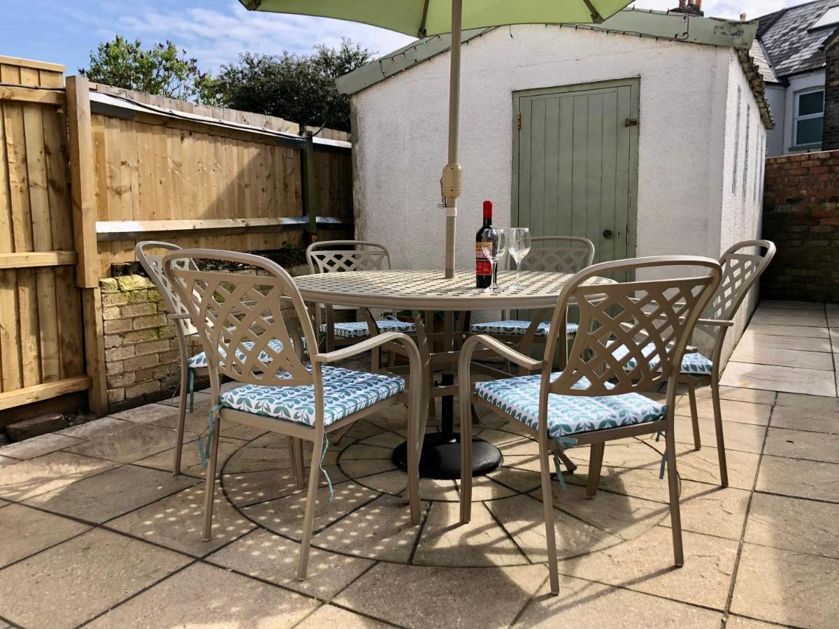 House With Parking, Short Stroll To Quay, Shops And Restaurants * Poole