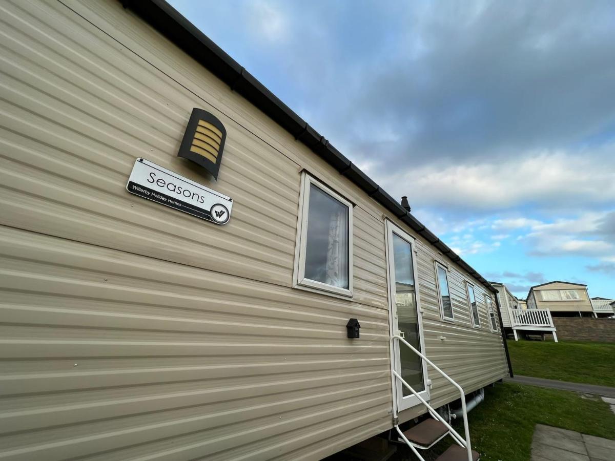 Luna-rockley Park Poole