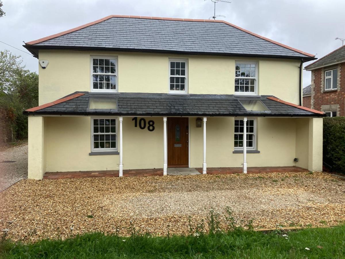 Cream Annex Guest house Poole