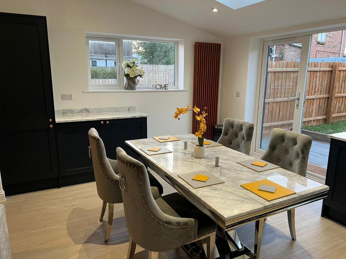 Hugo House * Poole