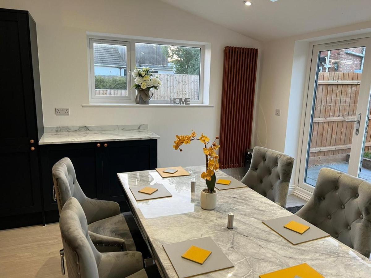 Holiday home Hugo House Poole