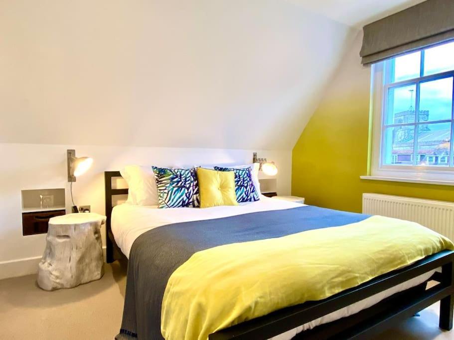 Apartment Quayside Cottage: Charming In Poole's Old Town