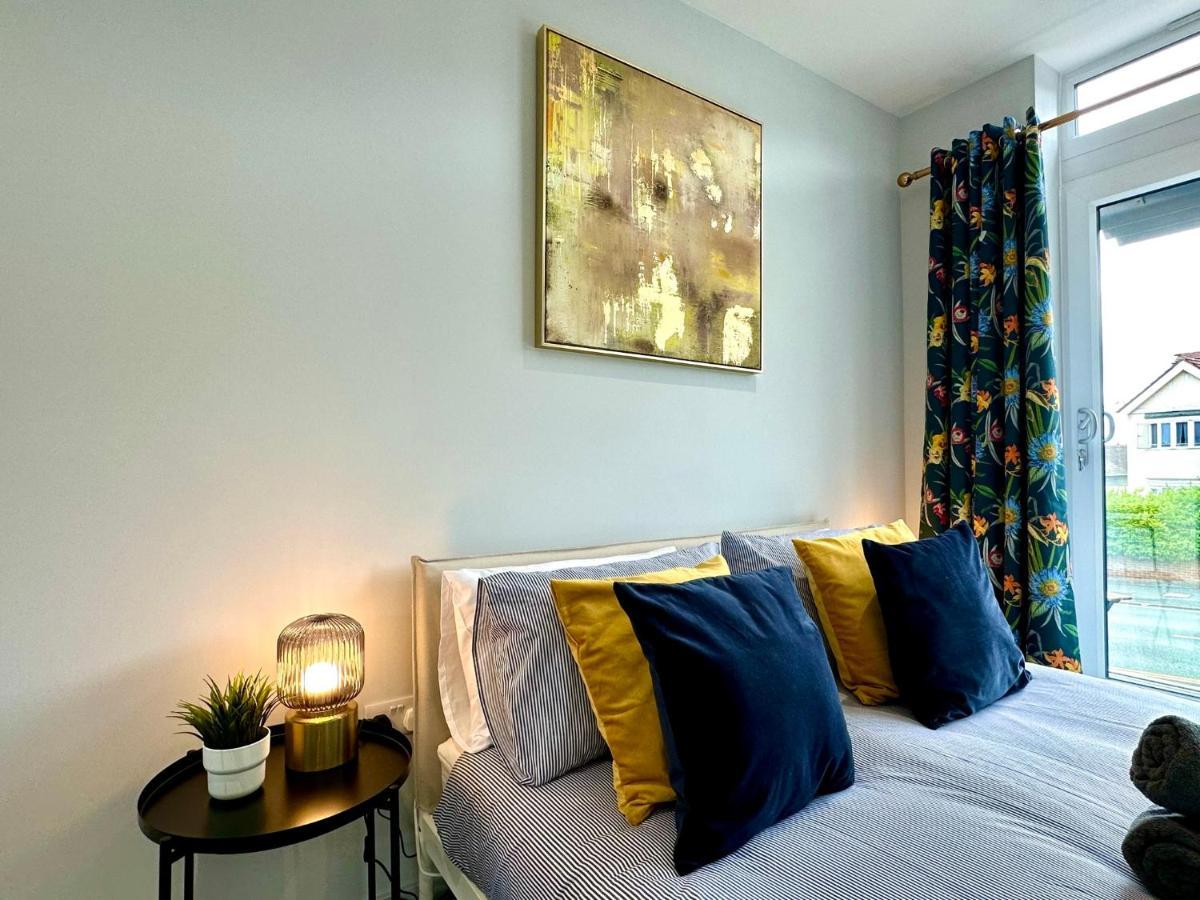 Holiday home Coastal Haven: 3-bedroom Retreat With Free Parking And Wi-fi *