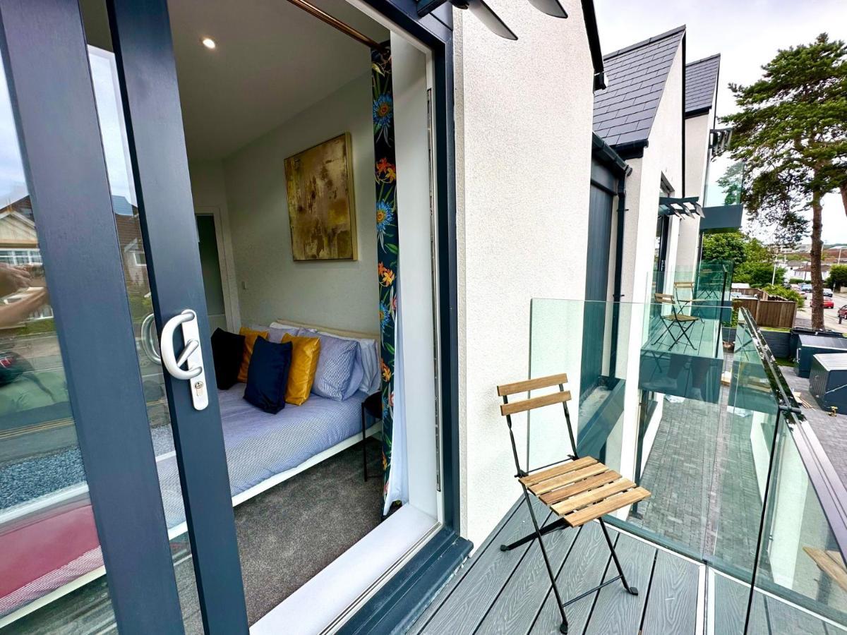 Coastal Haven: 3-bedroom Retreat With Free Parking And Wi-fi * Poole