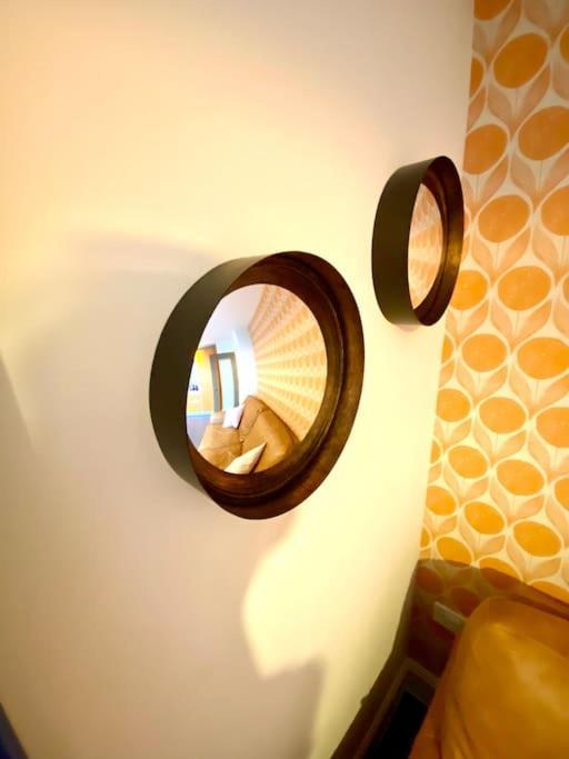 Apartment Incredible - Amazing Location - Free Parking & Wifi! *