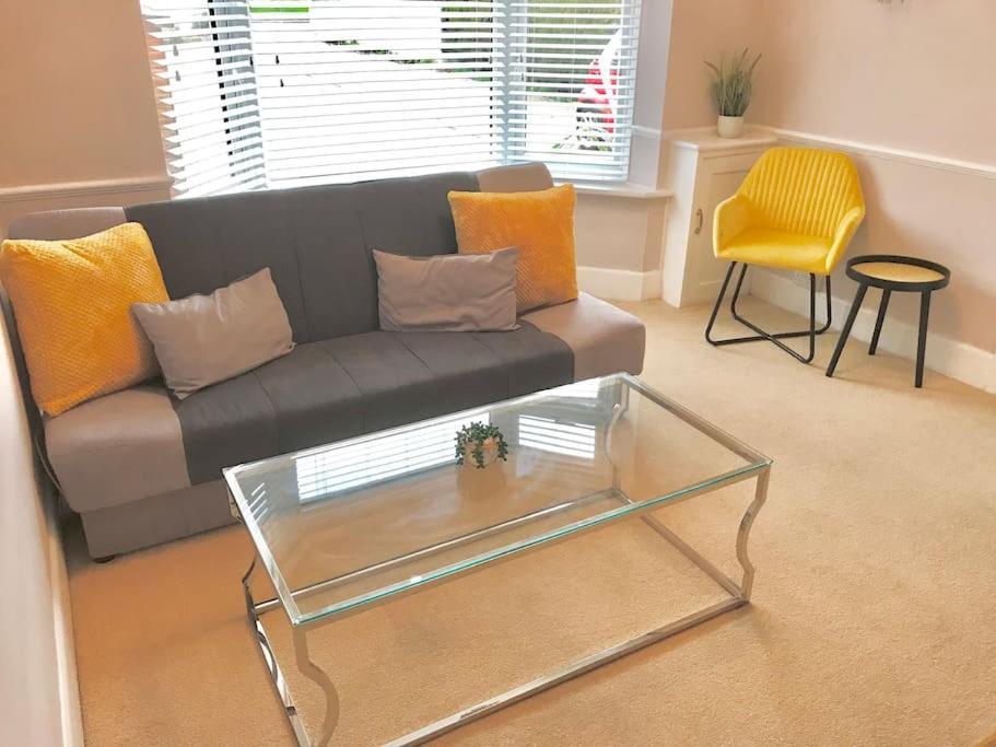 Dolphin Retreat Close To Beaches And Harbour *