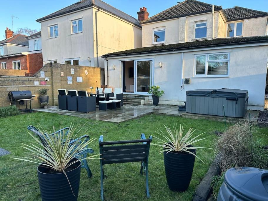Dolphin Retreat Close To Beaches And Harbour Holiday home Poole