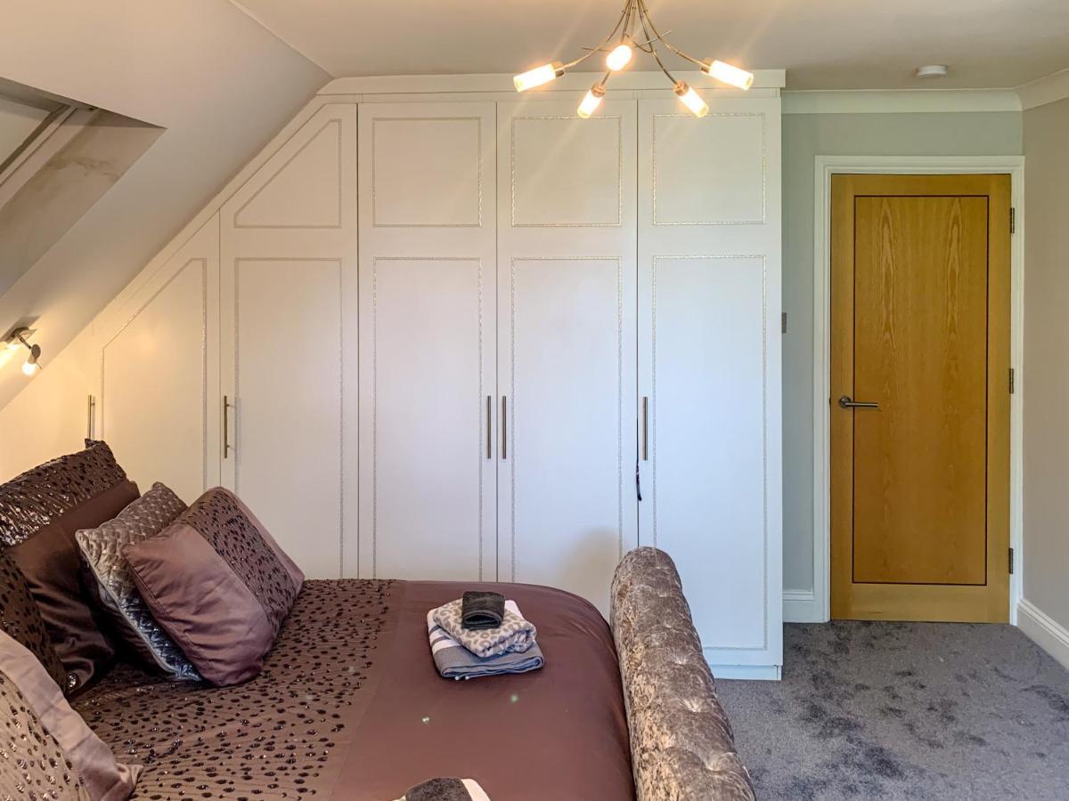 The Gables Poole, 3 Bedroom Penthouse Poole