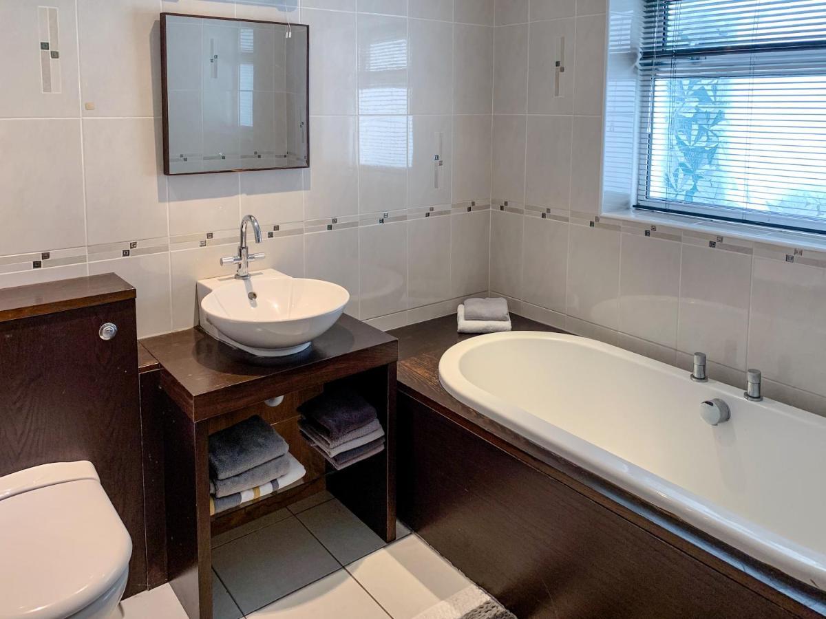 The Gables Poole, 3 Bedroom Penthouse