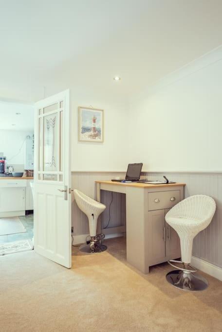 Holiday home Modern By Sandy Beach, In Vibrant Village; *