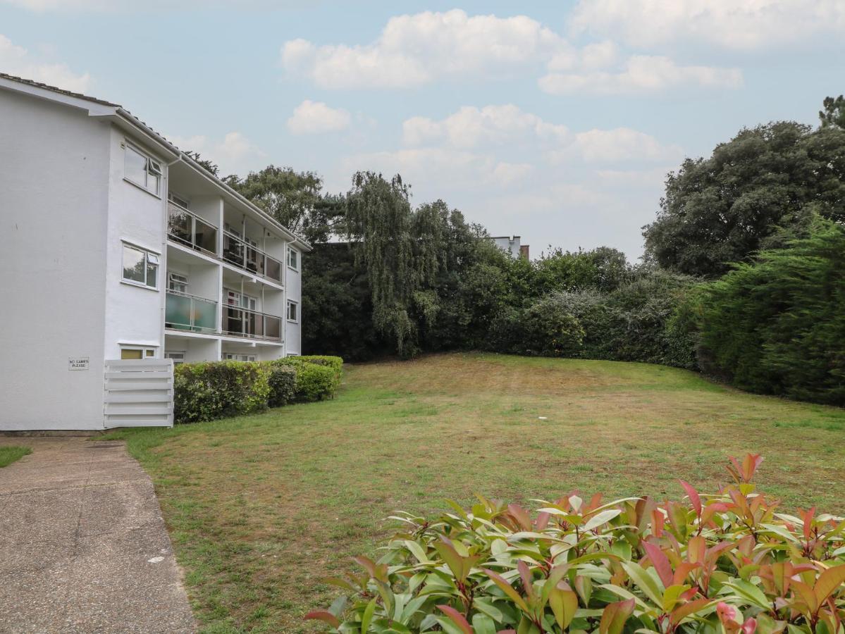 Apartment Flat 5 Fairwinds