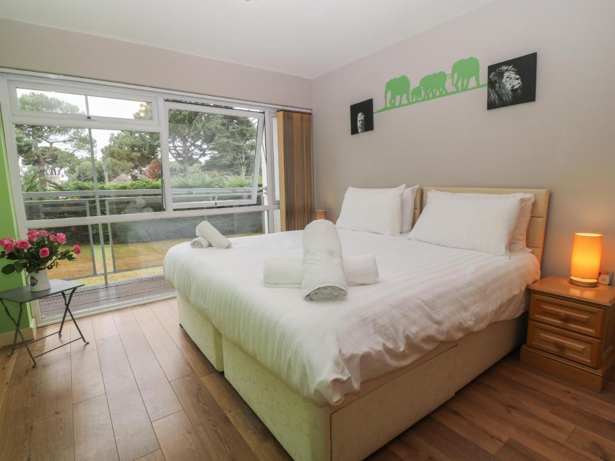 Flat 5 Fairwinds Apartment