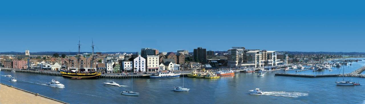 Apartment The Gables Poole, 3 Bedroom Penthouse *