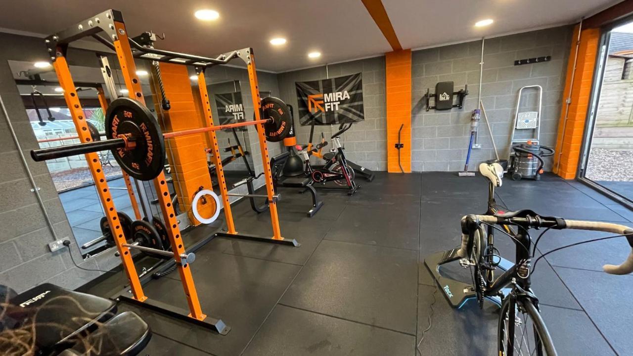 Apartment Private Luxury By The Sea, With A Personal Gym, Hot Tub, And Free Parking! *