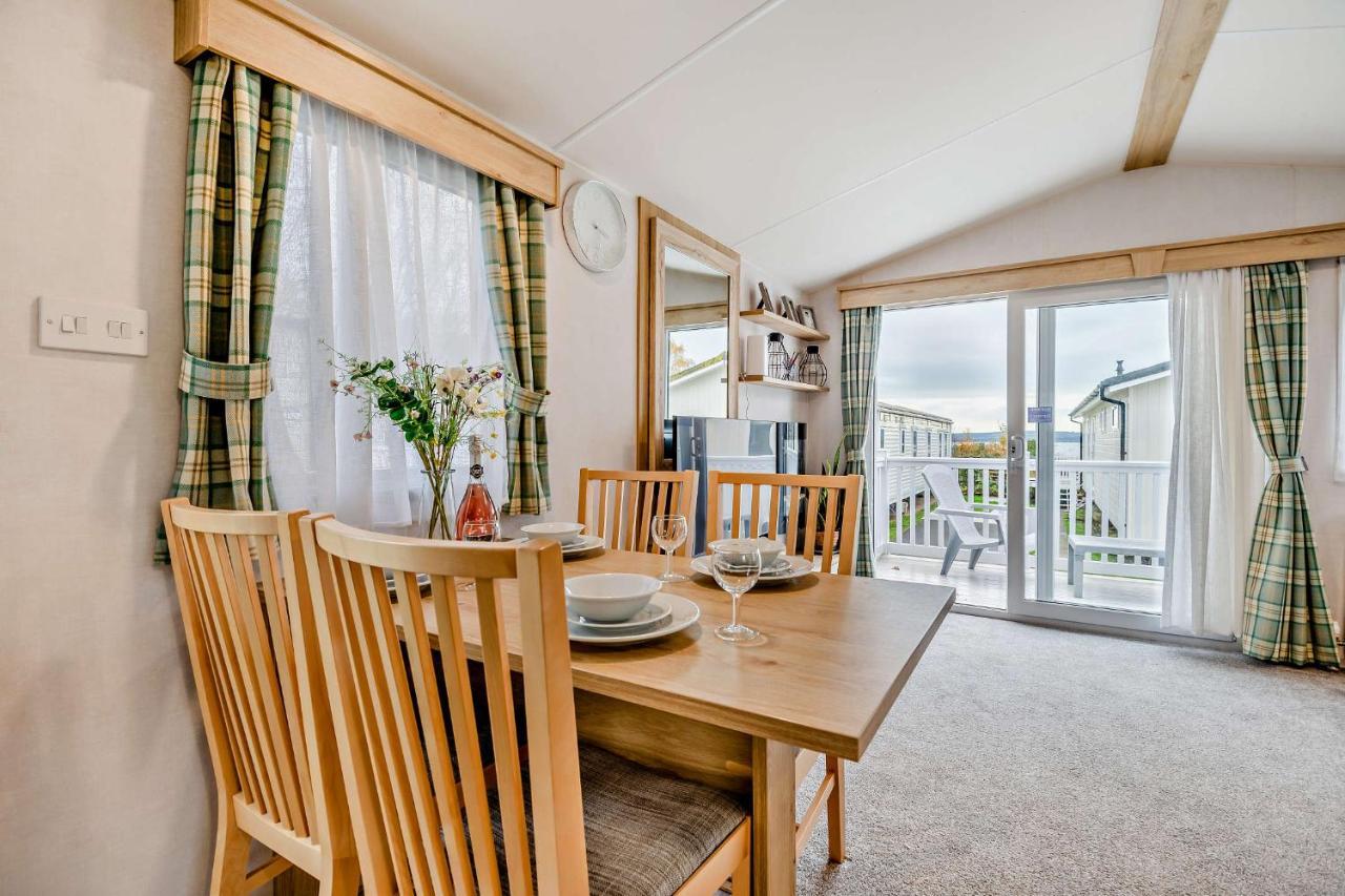 Sea La Vie Lodge, Rockley Park Park, Poole, Dorset *