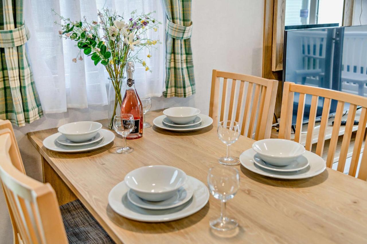 Sea La Vie Lodge, Rockley Park Park, Poole, Dorset Holiday home Poole