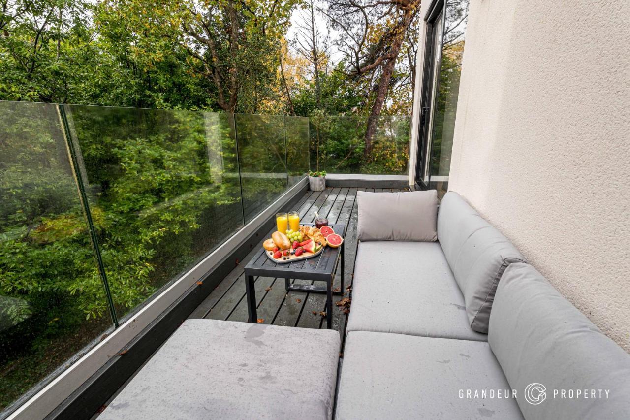 Apartment Aurora's Abode By Grandeur Poole