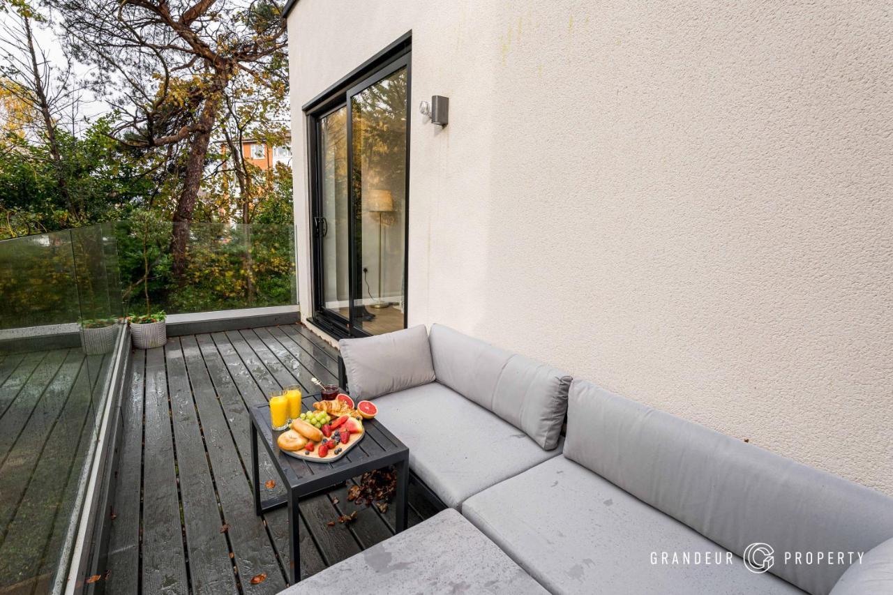 Aurora's Abode By Grandeur Apartment