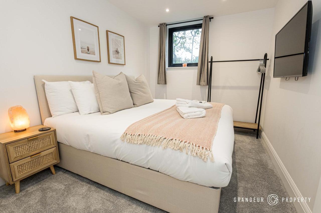 Aurora's Abode By Grandeur Apartment