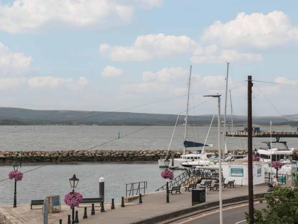 Quay - Sea View